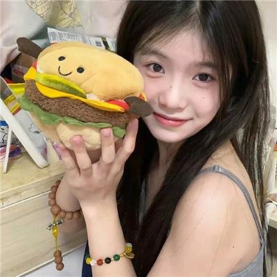 非常莉雅娜海报